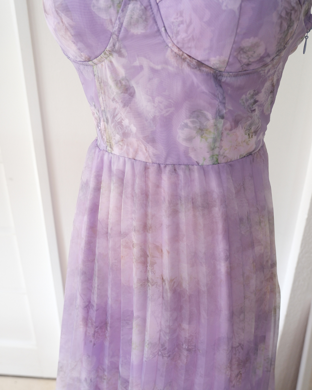 Pre-order: Chloe Dress