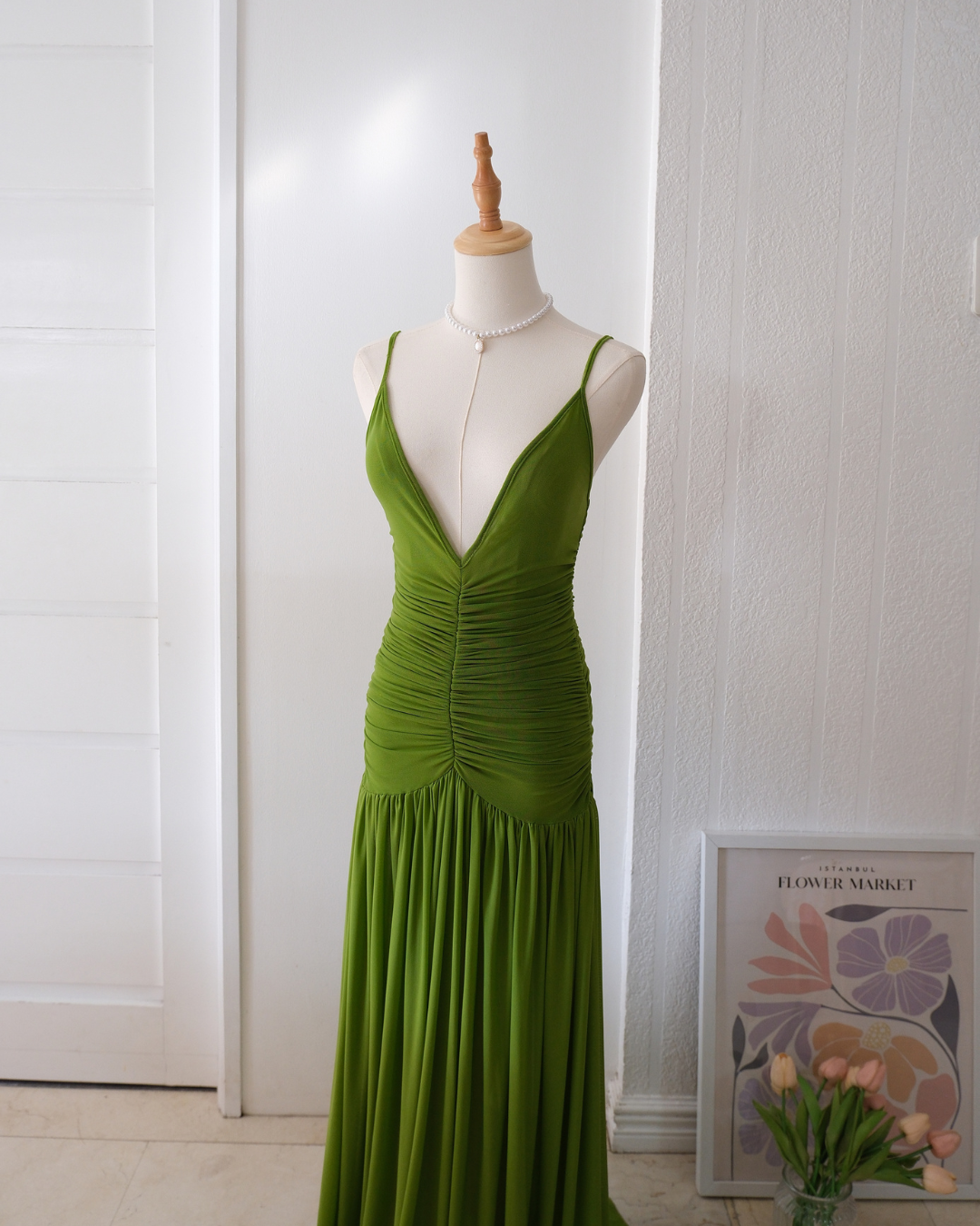 Pre-order: Gaena Dress