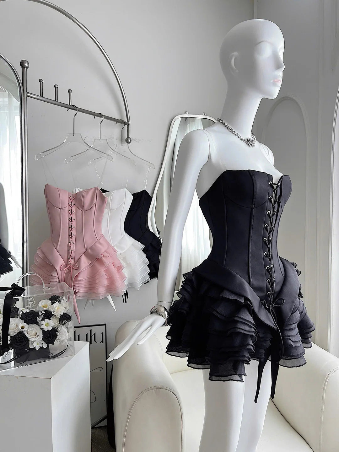 Pre-order: Welianna Dress