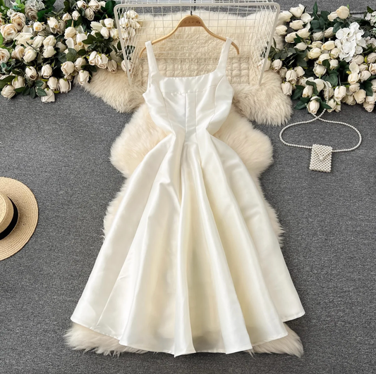 Pre-order: Agatha Dress