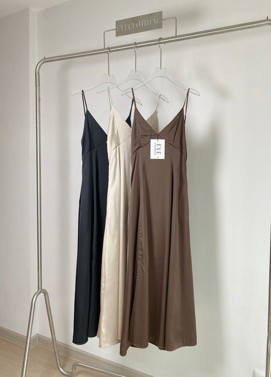 Pre-order: Eva Dress