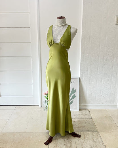Pre-order: Amiko Dress
