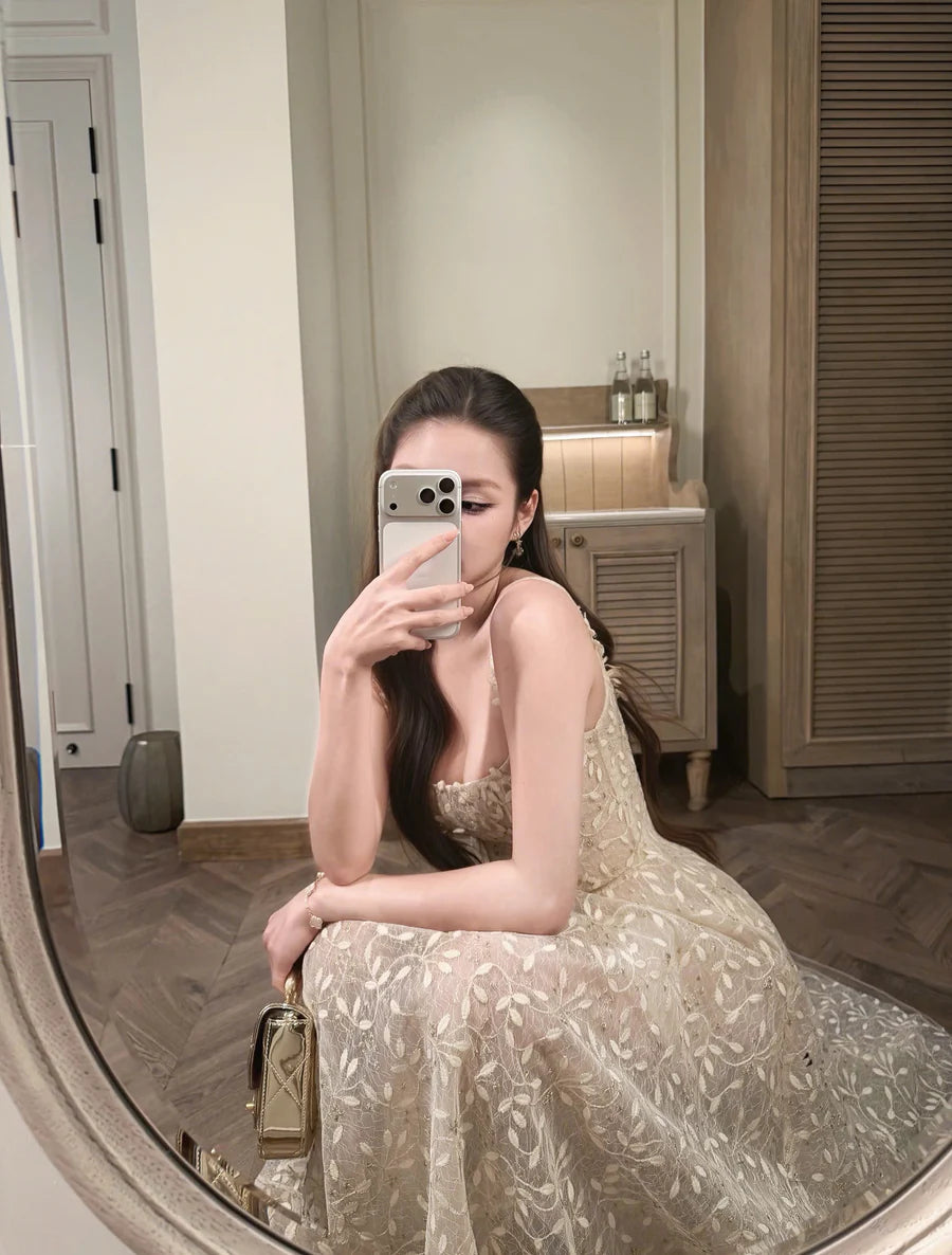 Pre-order: Relisa Dress