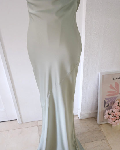 Pre-order: Regine Dress
