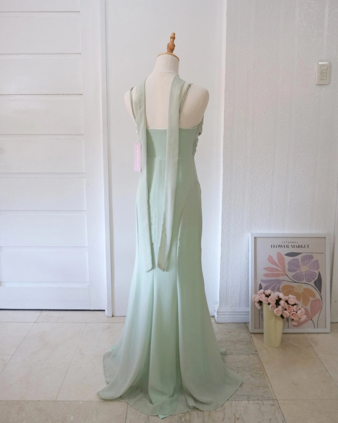 Pre-order: Resea Dress