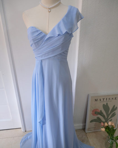 Pre-order: Cecilia Dress
