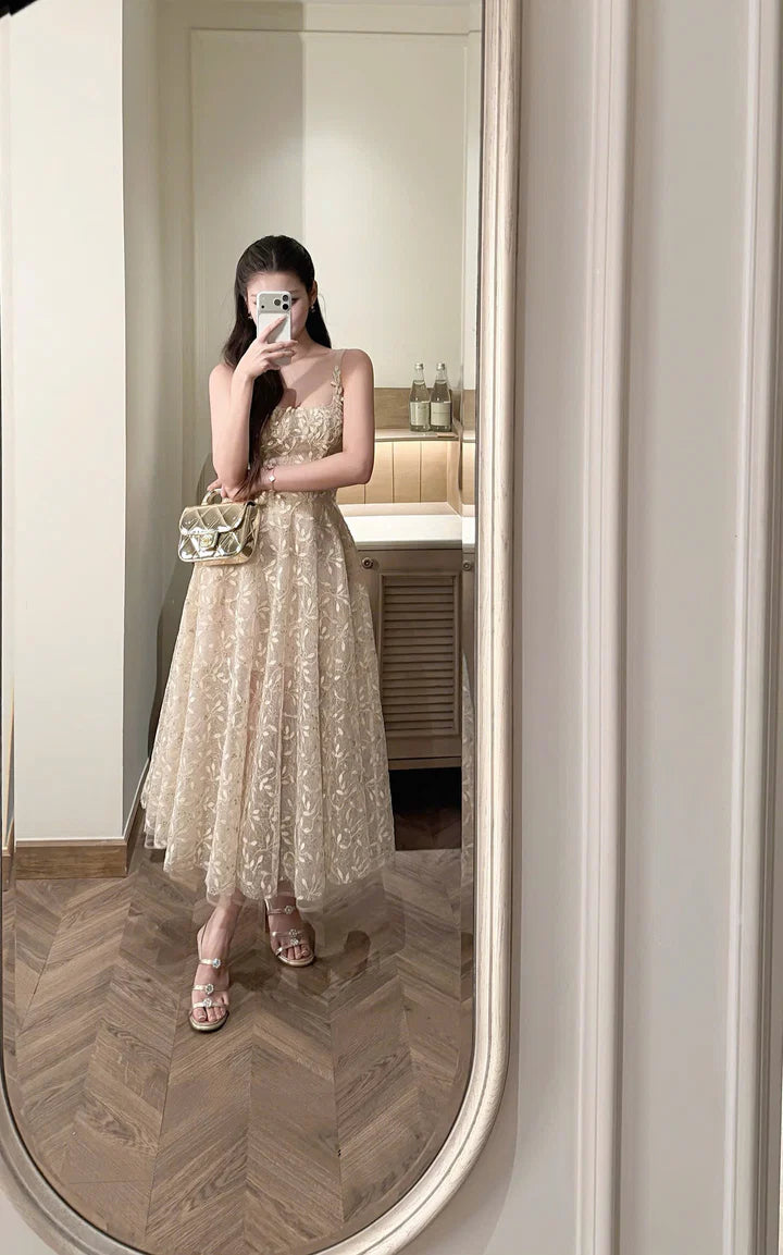 Pre-order: Relisa Dress
