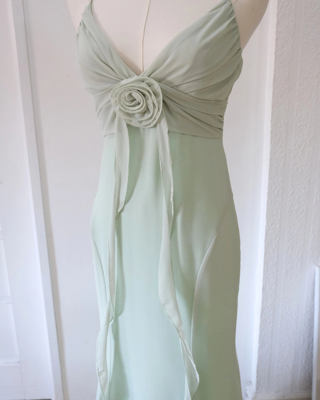 Pre-order: Resea Dress