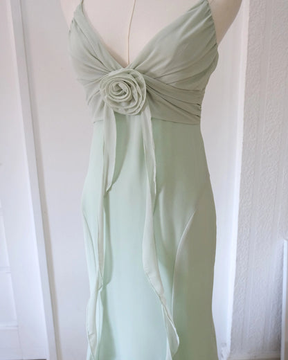 Pre-order: Resea Dress