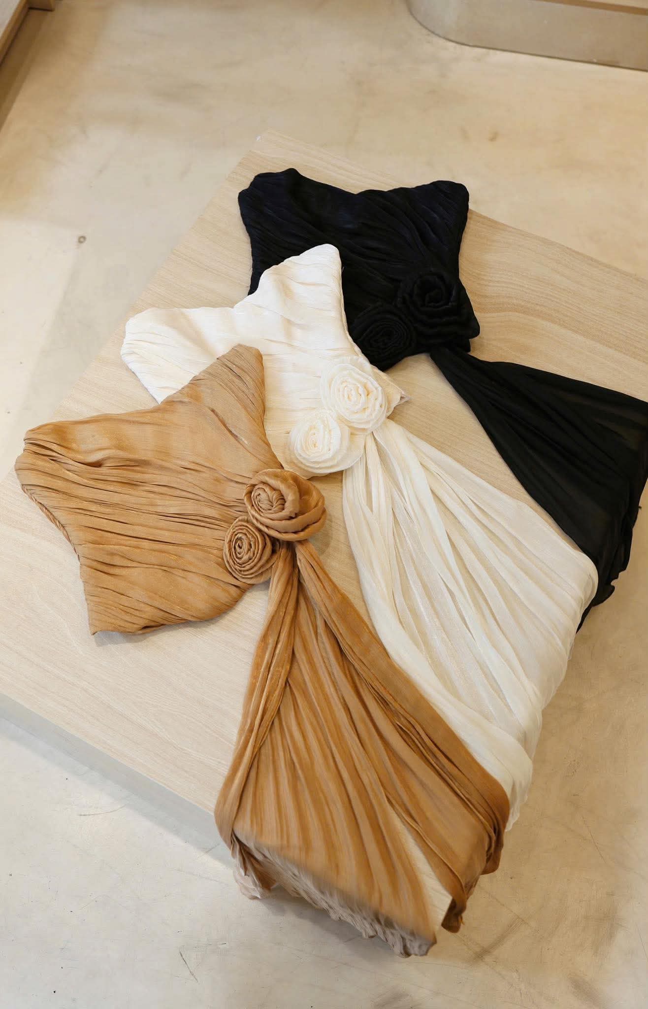 Pre-order: Jevalinne Set (Top + Pants)