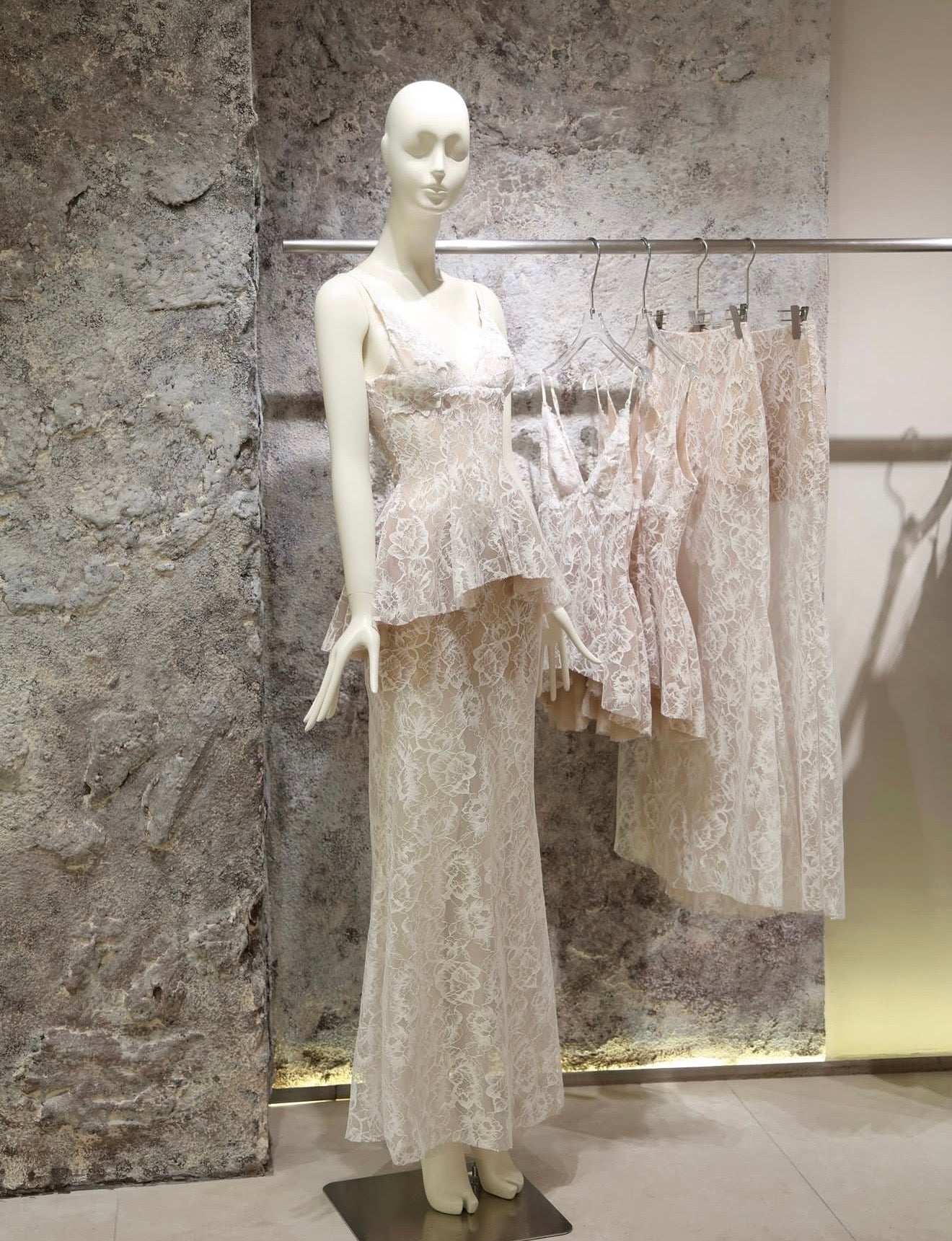 Cory Set (Top+Skirt) by Tran ali