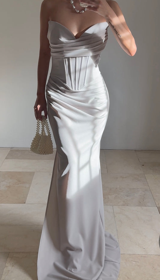 Pre-order: Noriana Dress