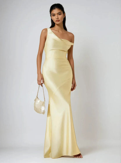 Pre-order: Regine Dress