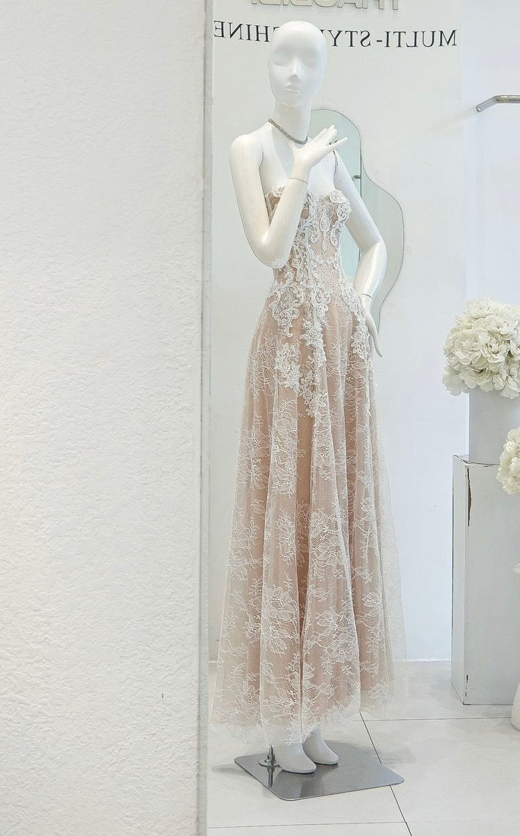 Pre-order: Chella Dress